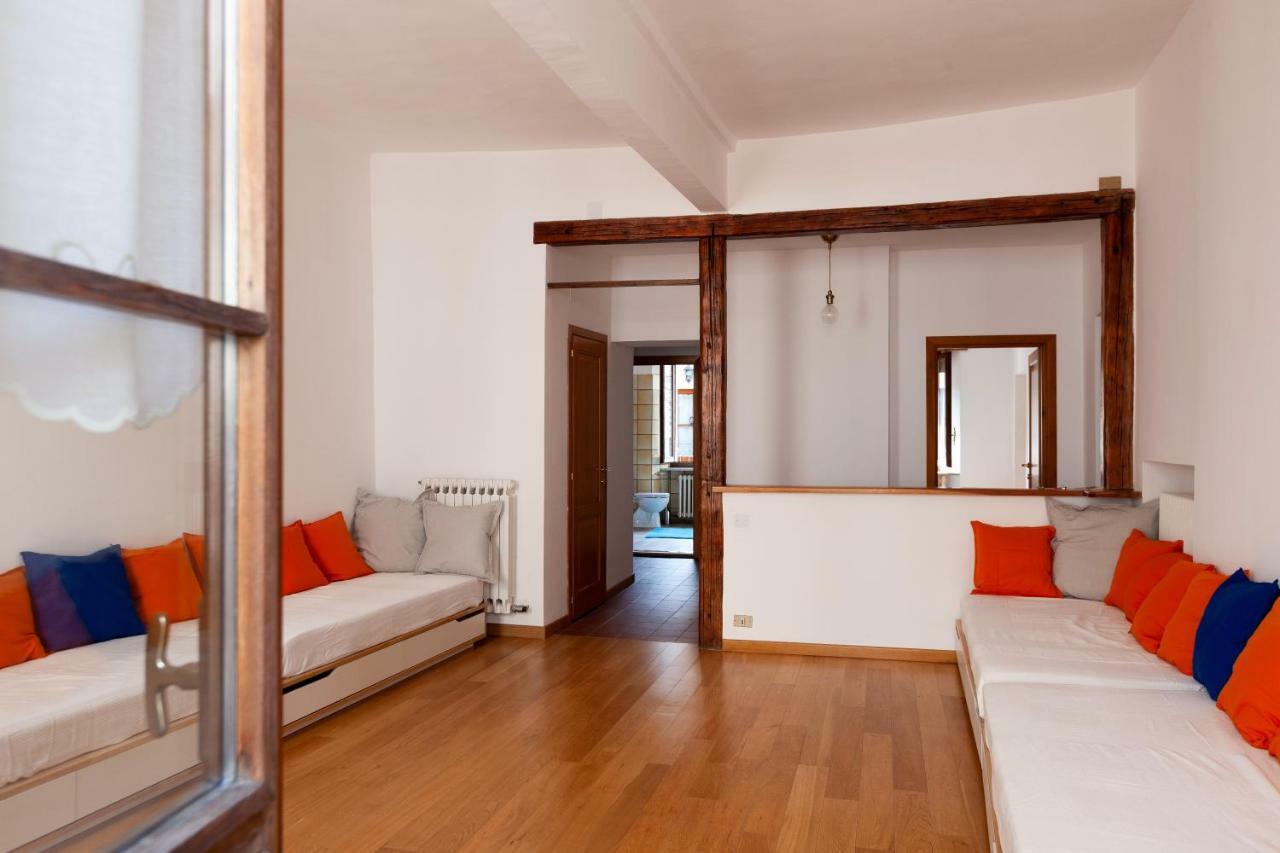 Maison Isabella - Appartamento Nel Cuore Di Aosta Luaran gambar