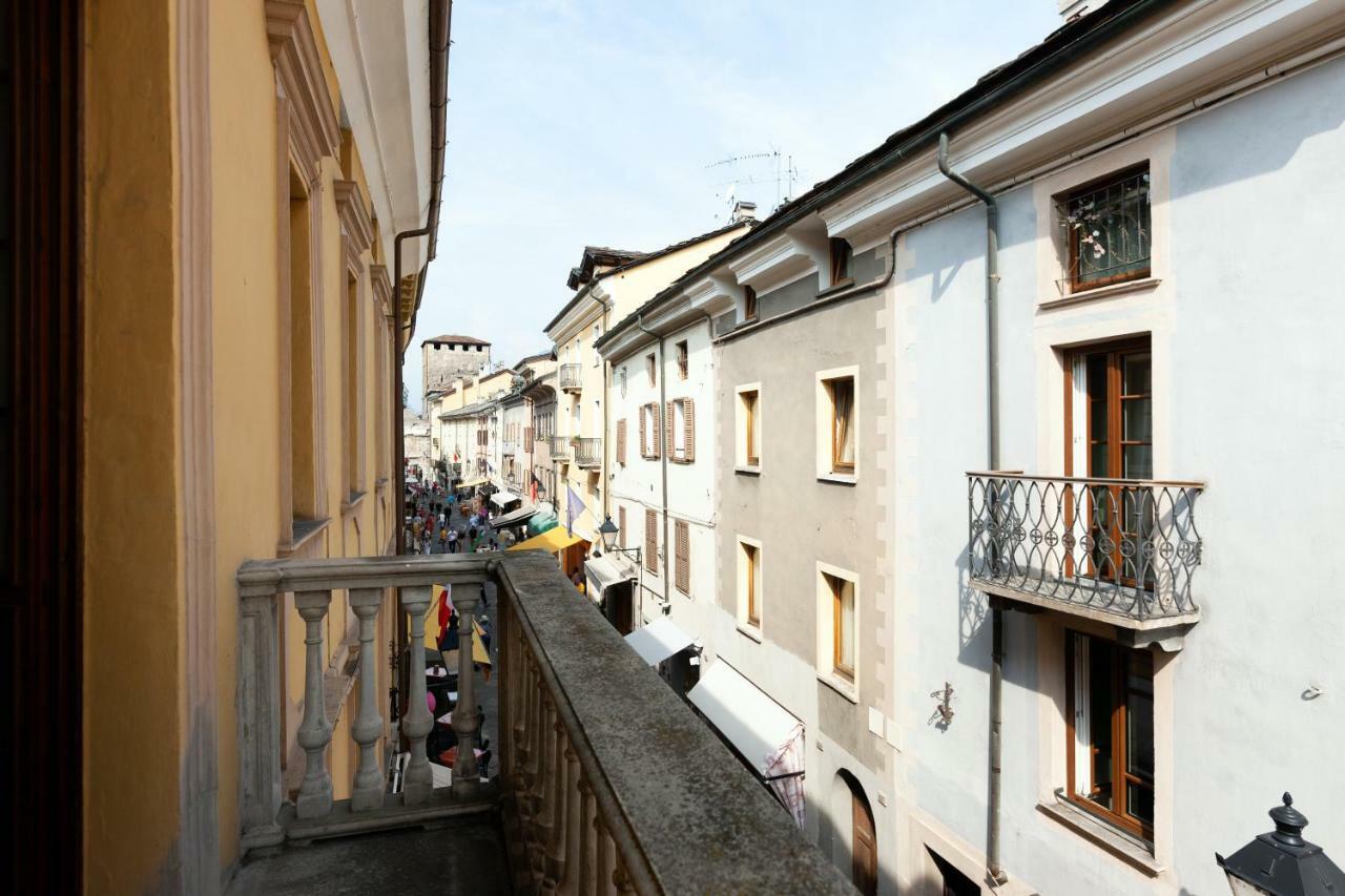 Maison Isabella - Appartamento Nel Cuore Di Aosta Luaran gambar