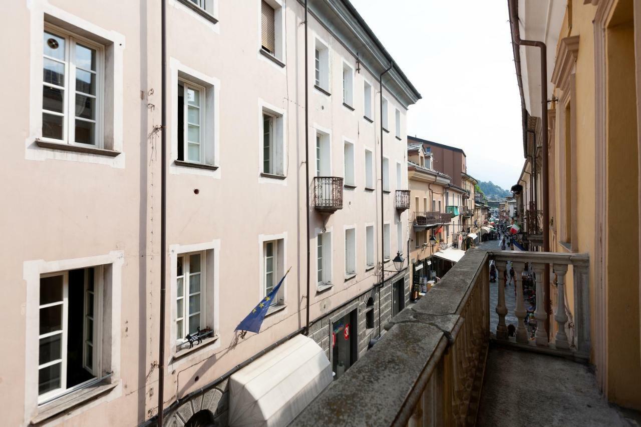 Maison Isabella - Appartamento Nel Cuore Di Aosta Luaran gambar