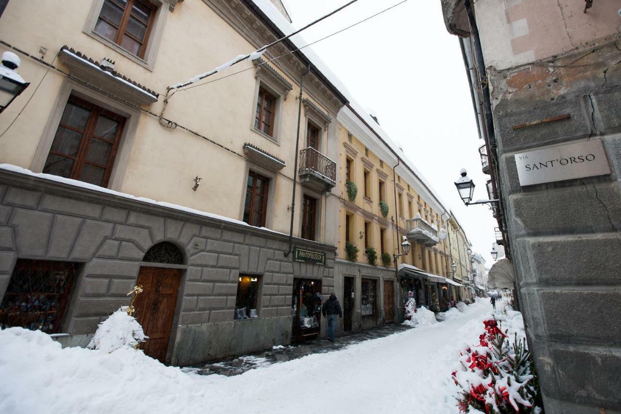 Maison Isabella - Appartamento Nel Cuore Di Aosta Luaran gambar